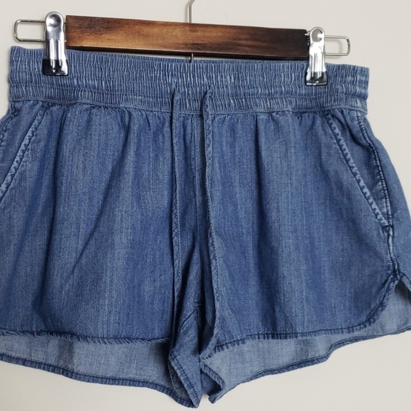 Hollister blue cotton drawstring shorts. - Picture 2 of 7
